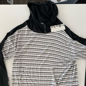 Argon Pullover Hoodie